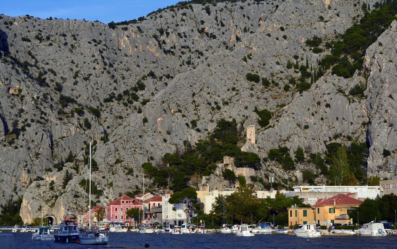 Azure Apartments By The Sea Near City Omiš Zewnętrze zdjęcie