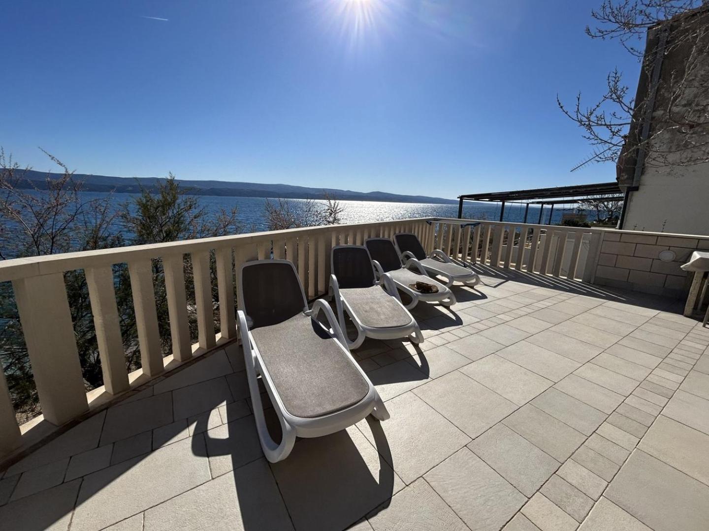 Azure Apartments By The Sea Near City Omiš Zewnętrze zdjęcie